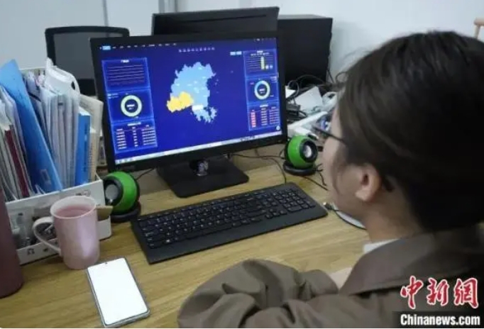 福州一學校廁所裝反欺凌報警器 福州一學校廁所裝反欺凌報警器
